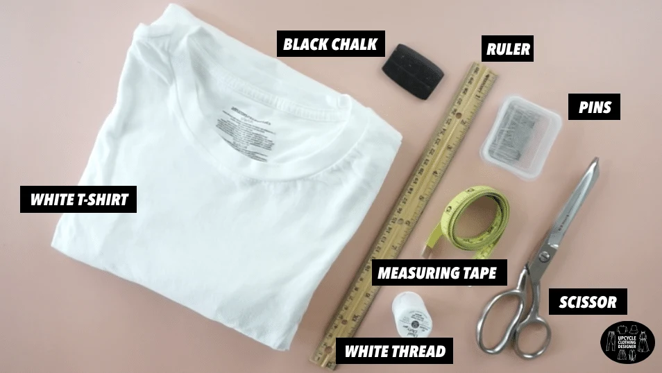 HOW TO CROP A T-SHIRT WITH SCISSORS