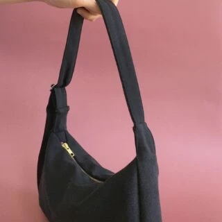 DIY crescent purse form old jeans