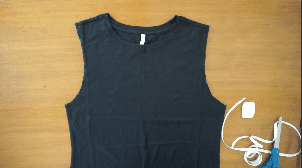 No sew tank top from t-shirt