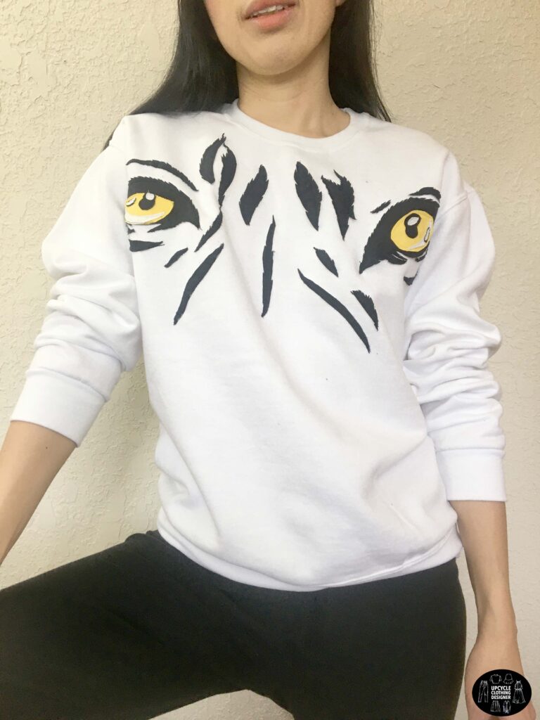 Tiger graphic applique oversized sweatshirt front closeup