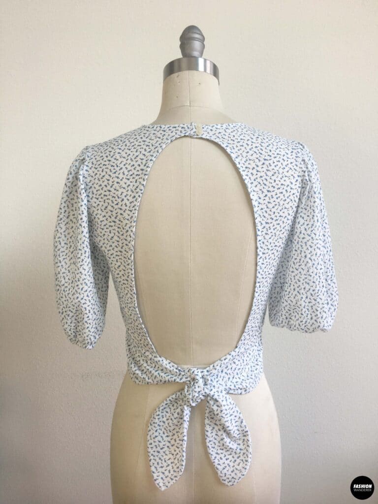 Alyvia top back view