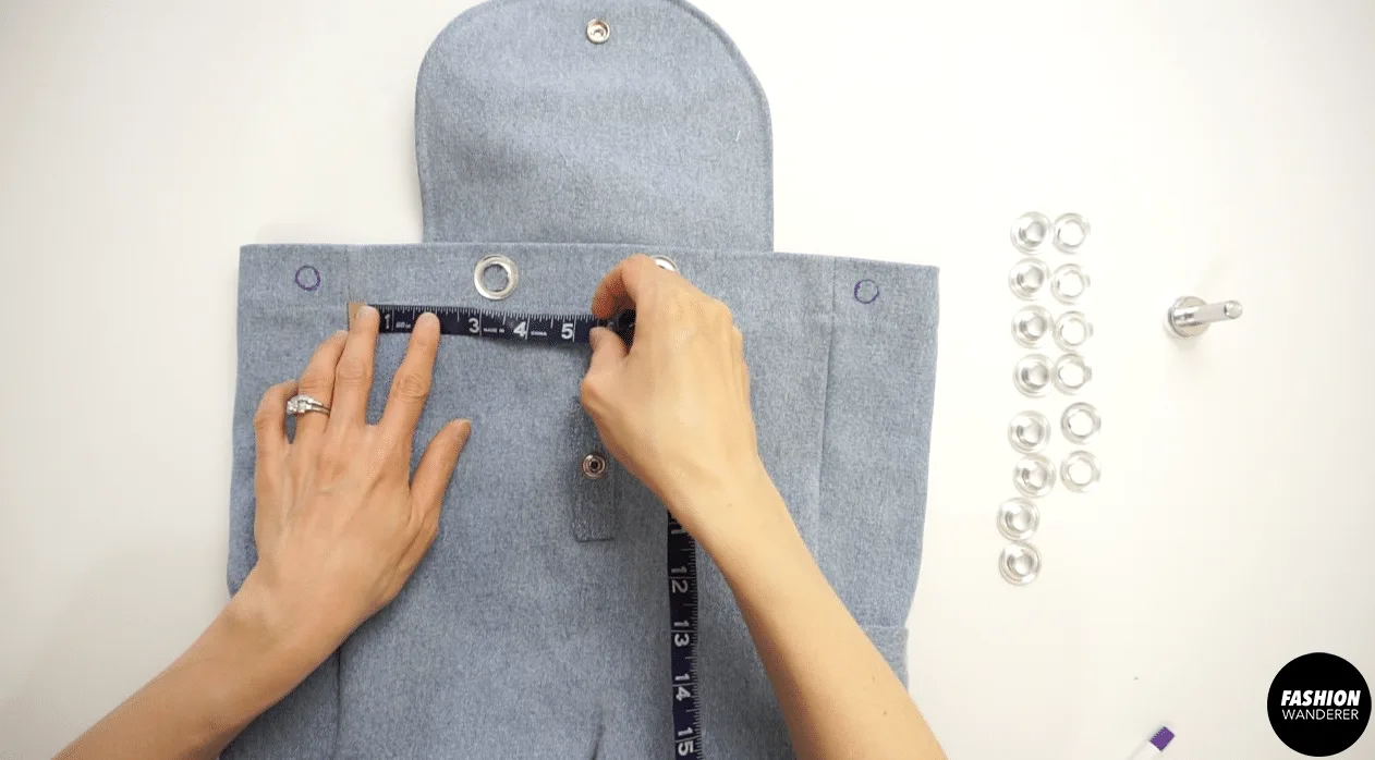 Ensure the eyelet holes in the front are 3½” apart from each other and also away from the side seams.