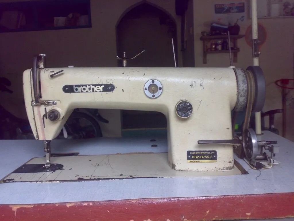 Inserting Loaded Bobbin in Brother XM2701 Sewing Machine 