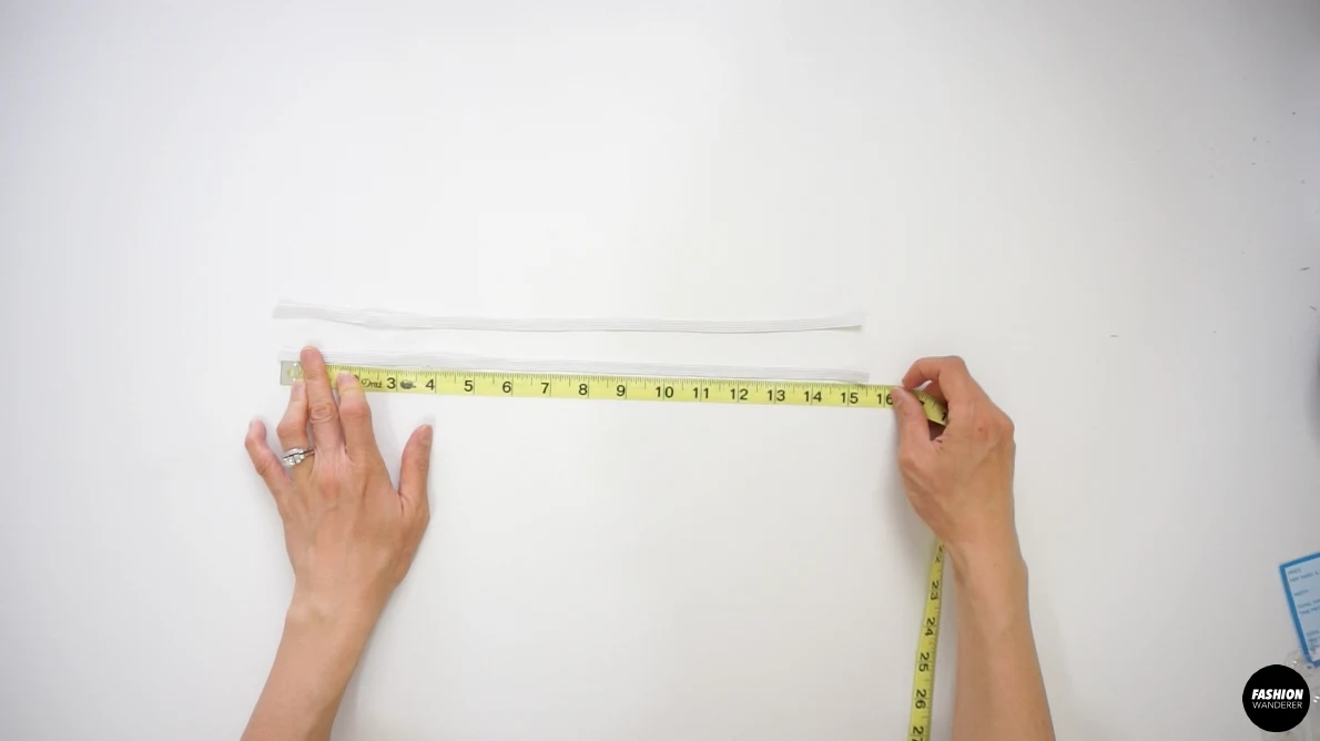 Measure 2 pieces of 15½” long elastic.