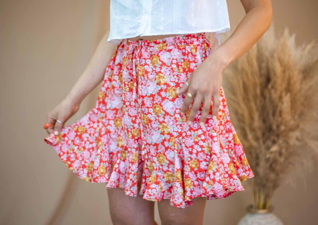 Stella mini skirt side view